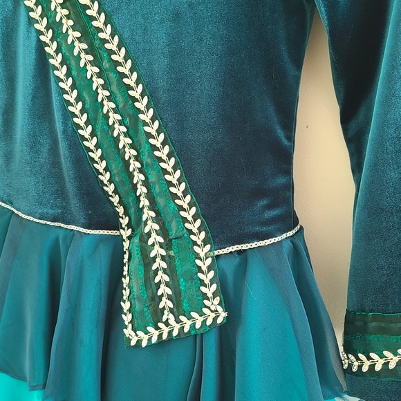 Irish dance dress for 6-7y - Picture 7 of 16